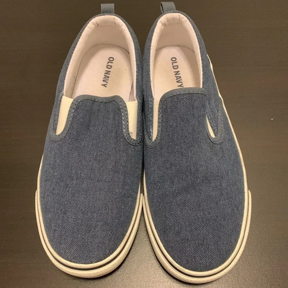 OLD NAVY Gender Neutral Slip-On Sneakers in Chambray - Picture 3 of 7